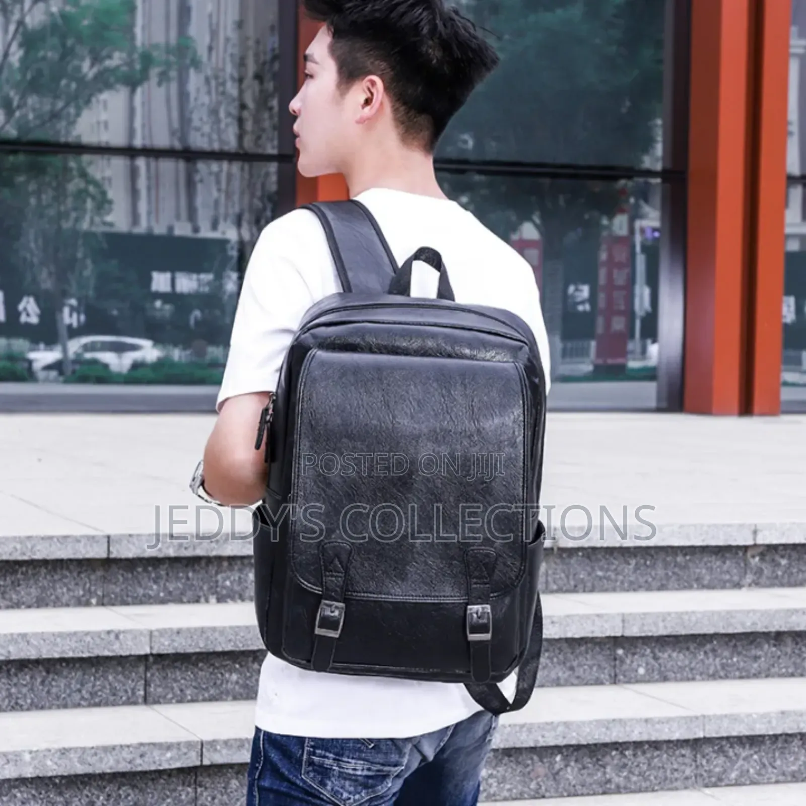 Pu Leather Large Capacity Laptop Backpack With a Charging Port