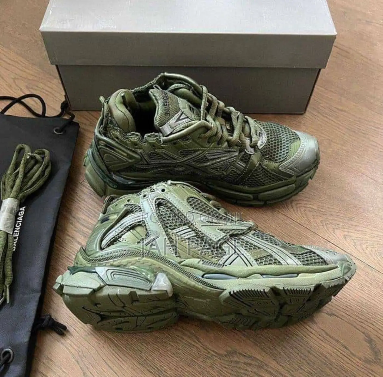 Balenciaga Runner