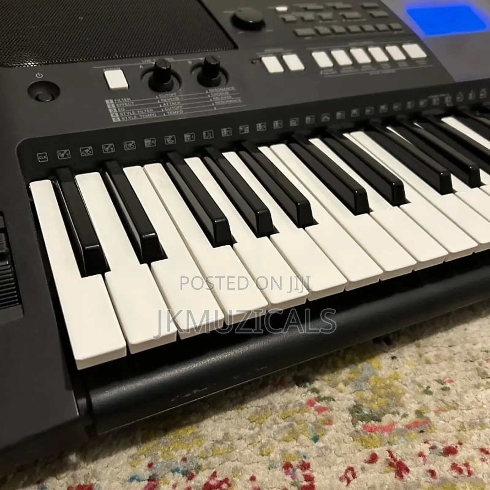 PSR 423_ 61 Keys Electronic Keyboard _ Piano