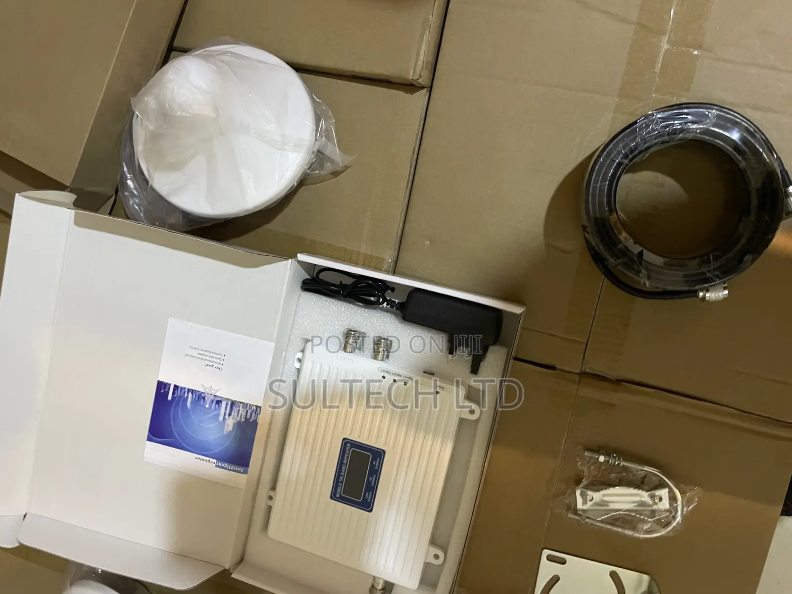 Tri Band Repeater 2g 3g 4g Repeater Lte Cellular Signal Booster