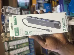 Lightwave 8 in 1 Docking Station
