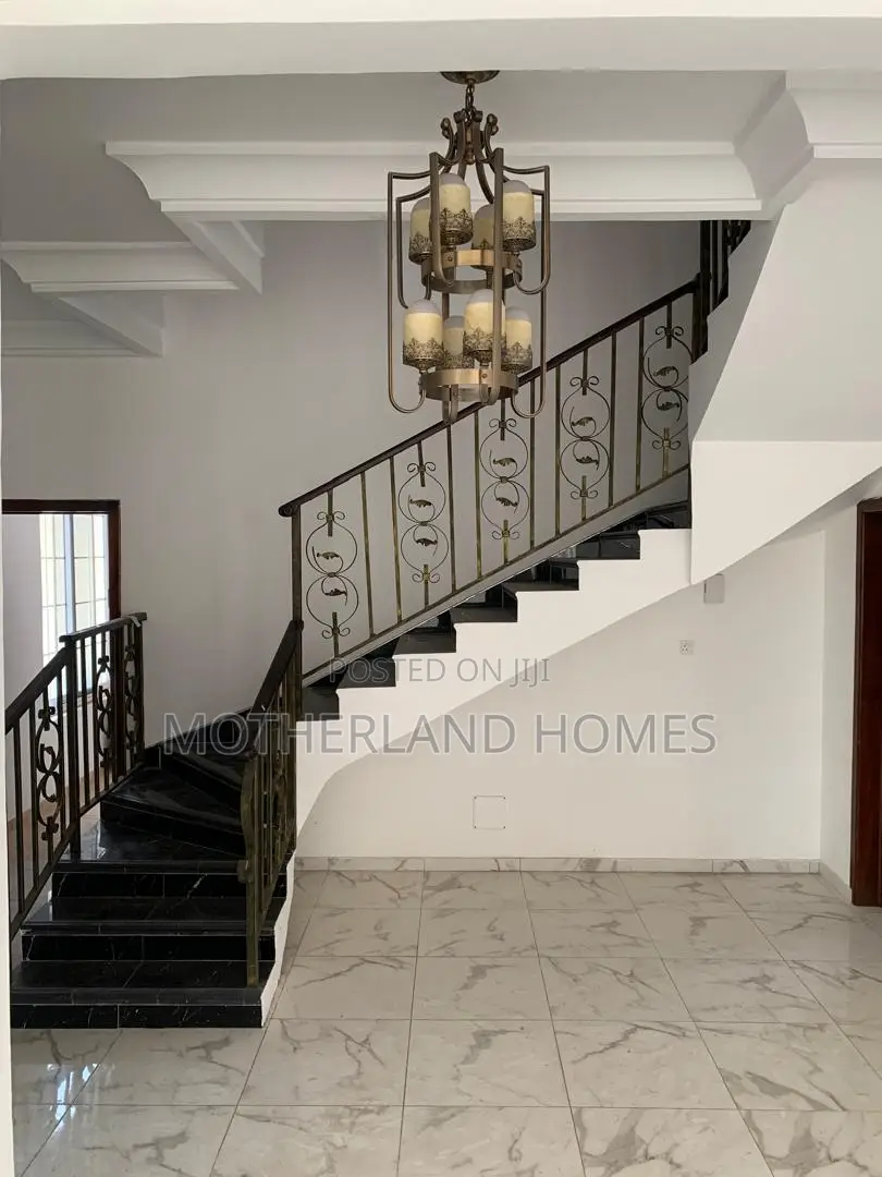 5bdrm House in Airport Hills for rent