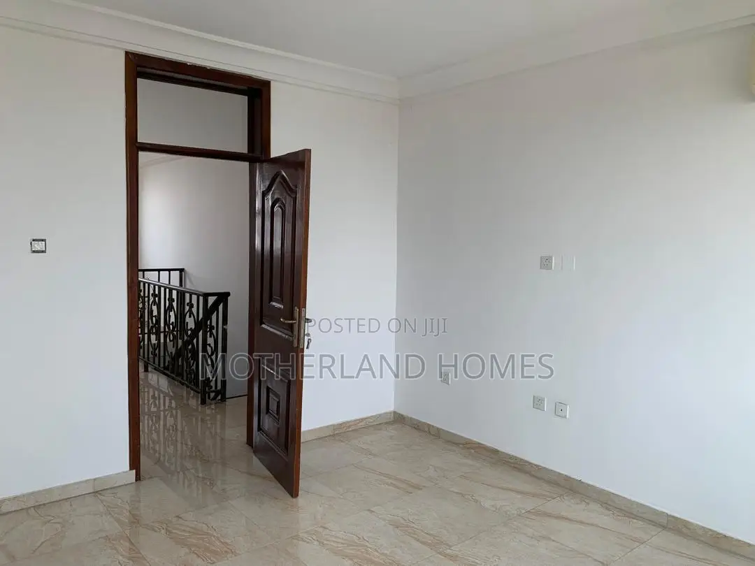 5bdrm House in Airport Hills for rent