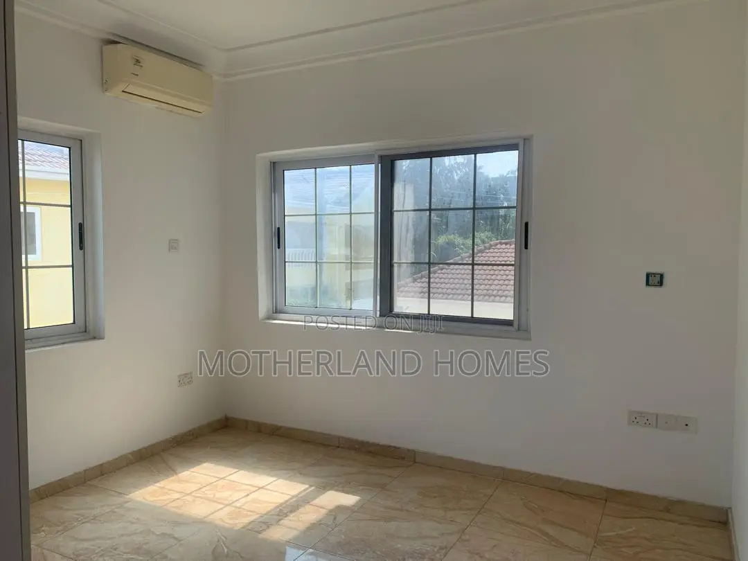 5bdrm House in Airport Hills for rent