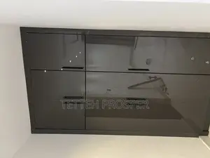 Wardrobe and Walk-in Closet