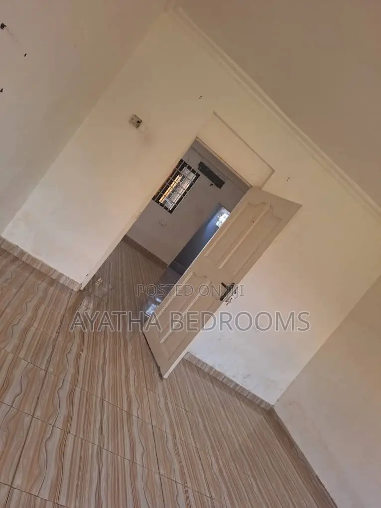 1bdrm Apartment in Modern Properties, Baatsona Total for rent