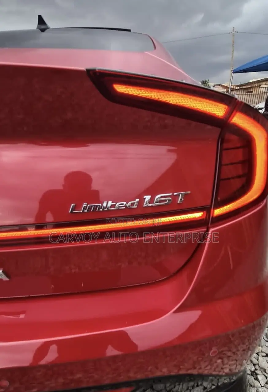 Hyundai Sonata Limited 2021 Red