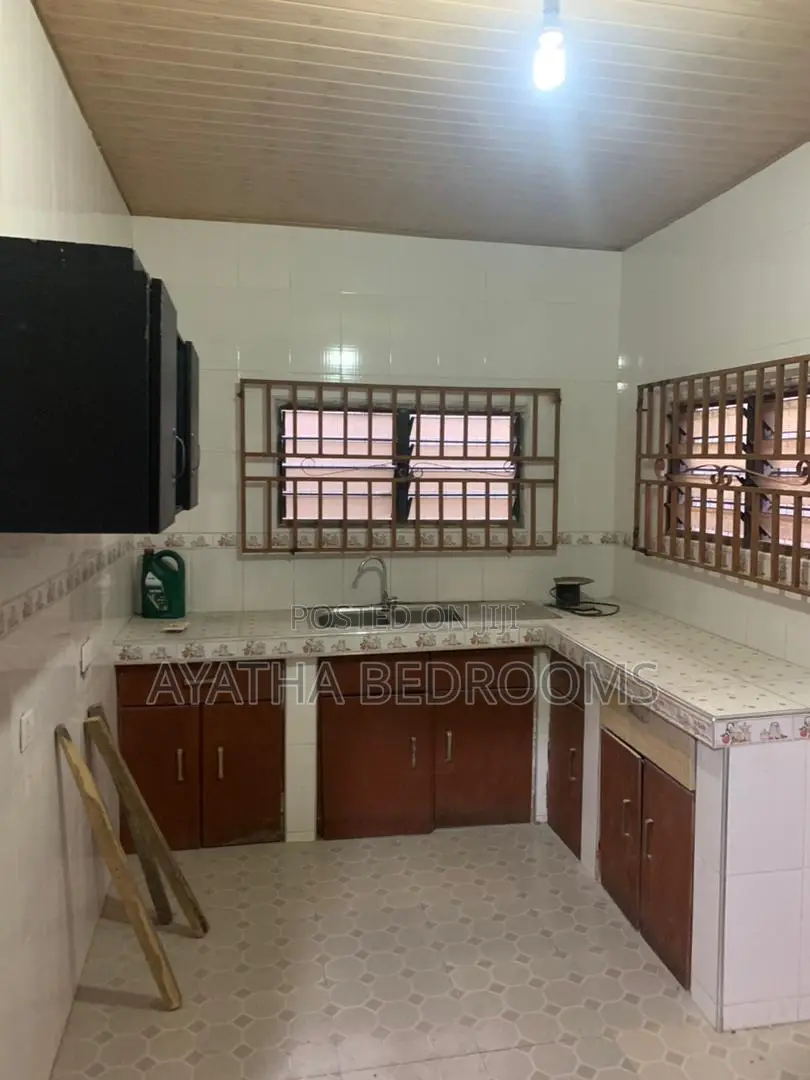 2bdrm Apartment in Modern Properties, New Town for rent