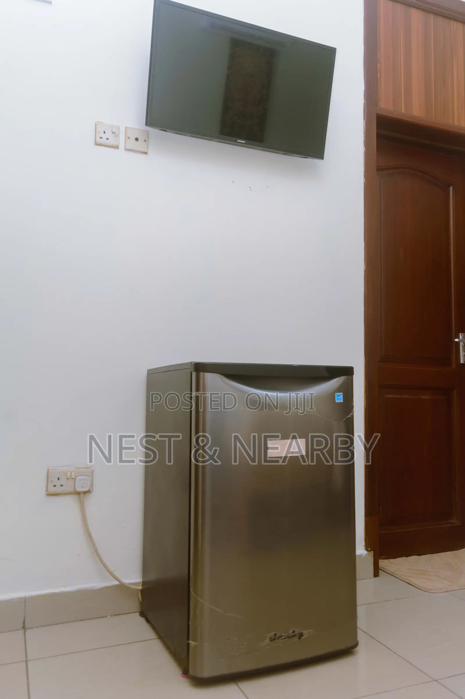 Serviced Modern Studio Apartment | Prime Location |