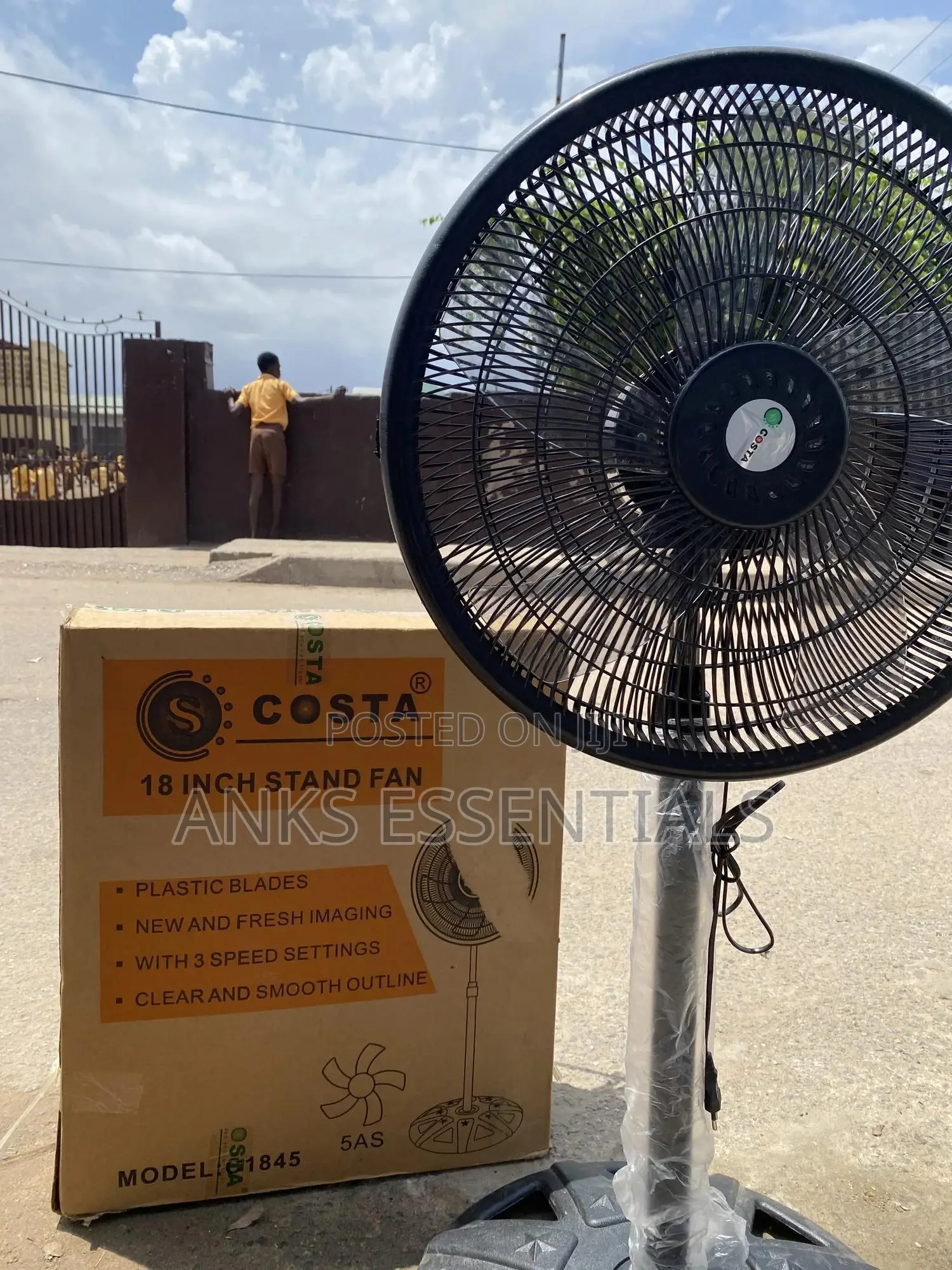 Costa 18-Inch Powerful Fan