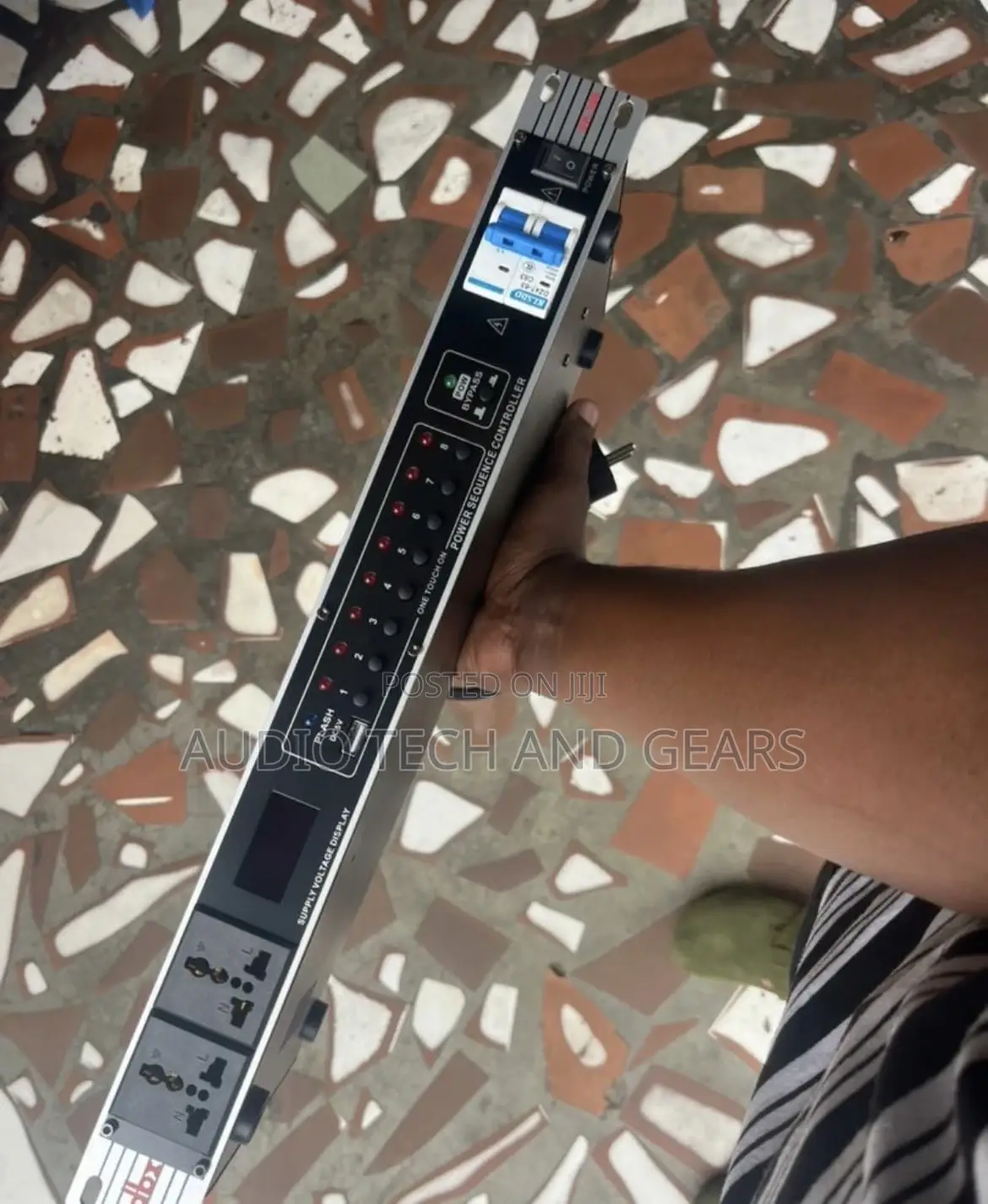DBX 8channel Power Sequence