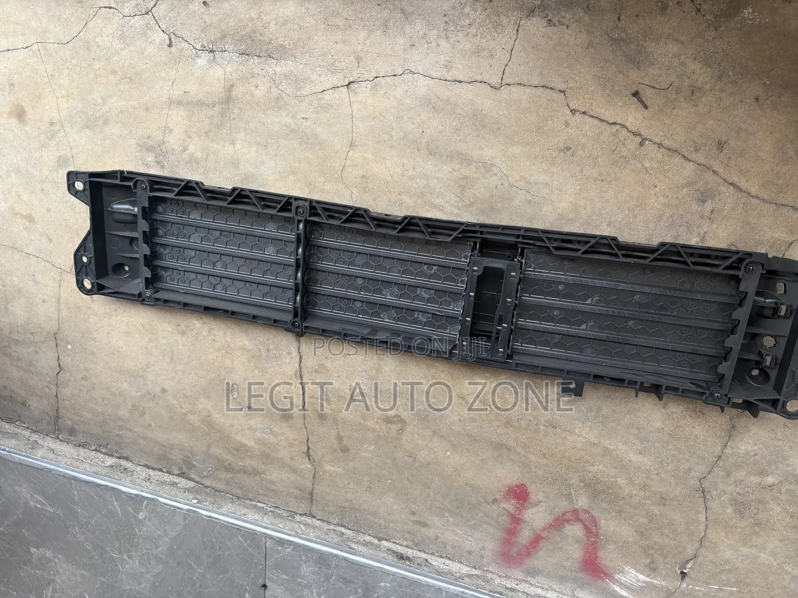Honda CRV 2018,2020,2017,2019, Shutter Grill Down Available