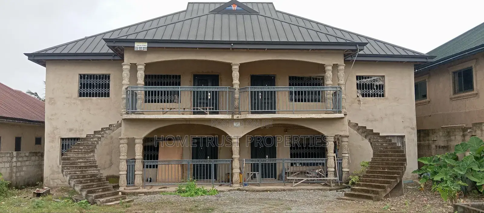 8bdrm Apartment in Home Trust, Ablekuma for sale