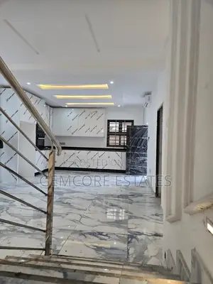 4bdrm House in Lakeside Community 8, East Legon for sale