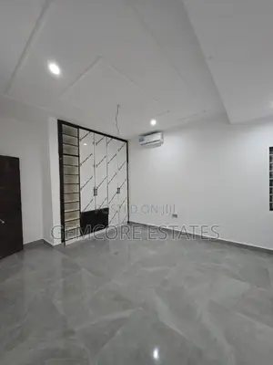 4bdrm House in Lakeside Community 8, East Legon for sale