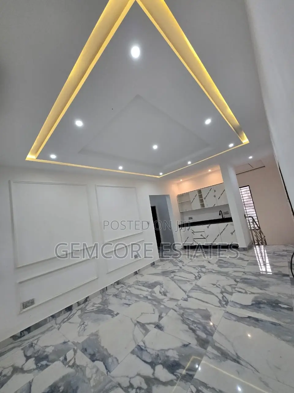 4bdrm House in Lakeside Community 8, East Legon for sale