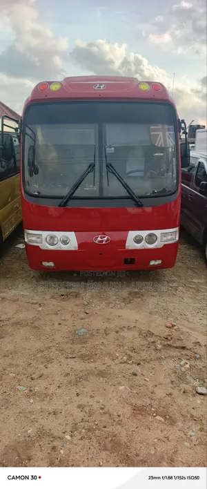 Hyundai Aero Town 2004 Red