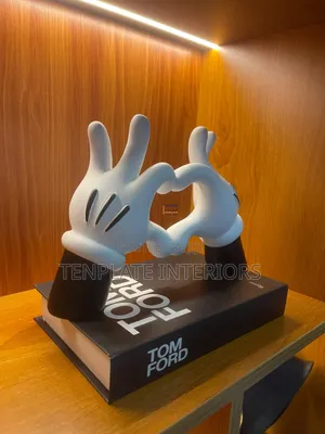 Mickey Heart Hand Sculpture (Big)