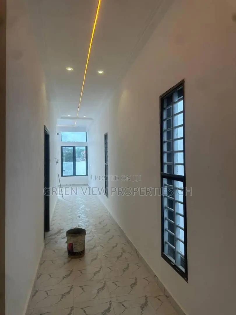 3bdrm House in Old Ashomang for sale
