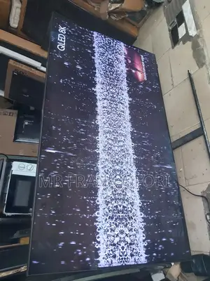 Samsung 8k Qled 65inches Edgeless