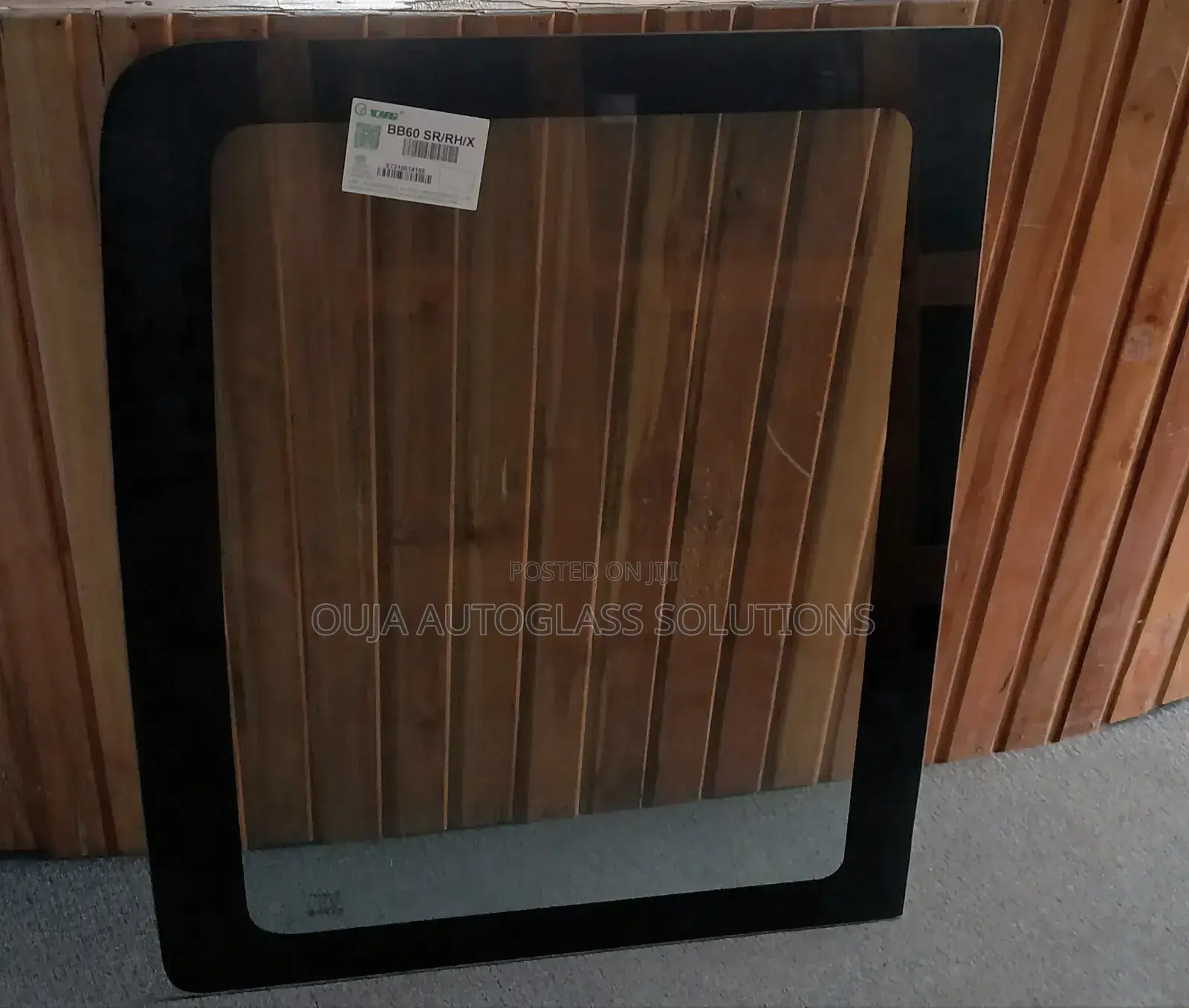 Bb60 Sr/Rh/X - Toyota Coaster Side Glass Available