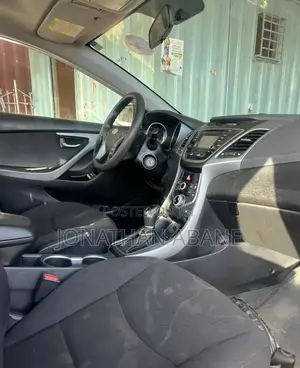 Hyundai Elantra 2016 White