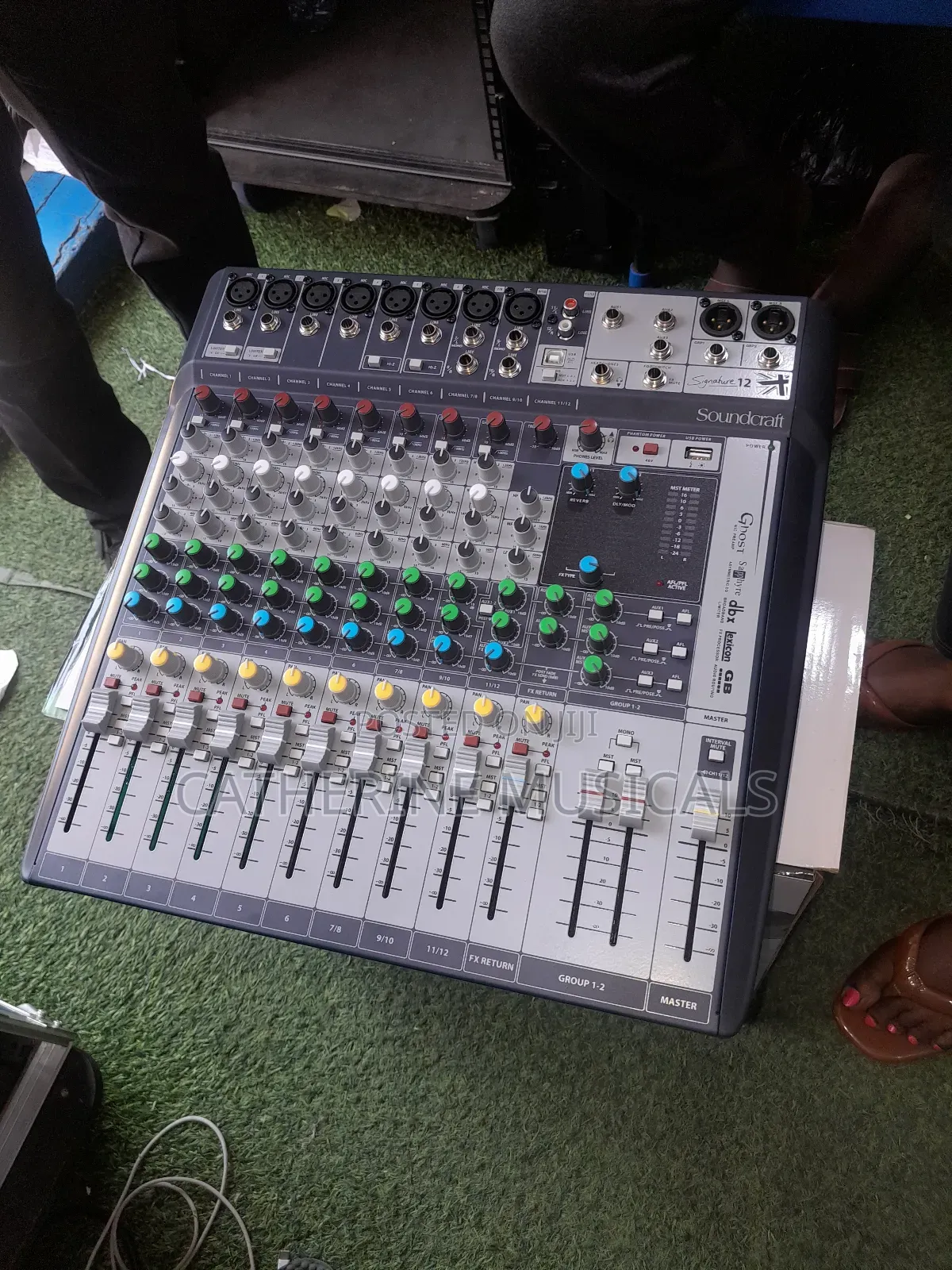 Soundcraft 12 Channel Mixer Console