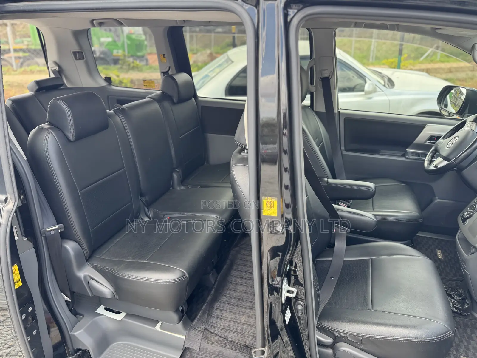 Toyota Voxy 2012 Black
