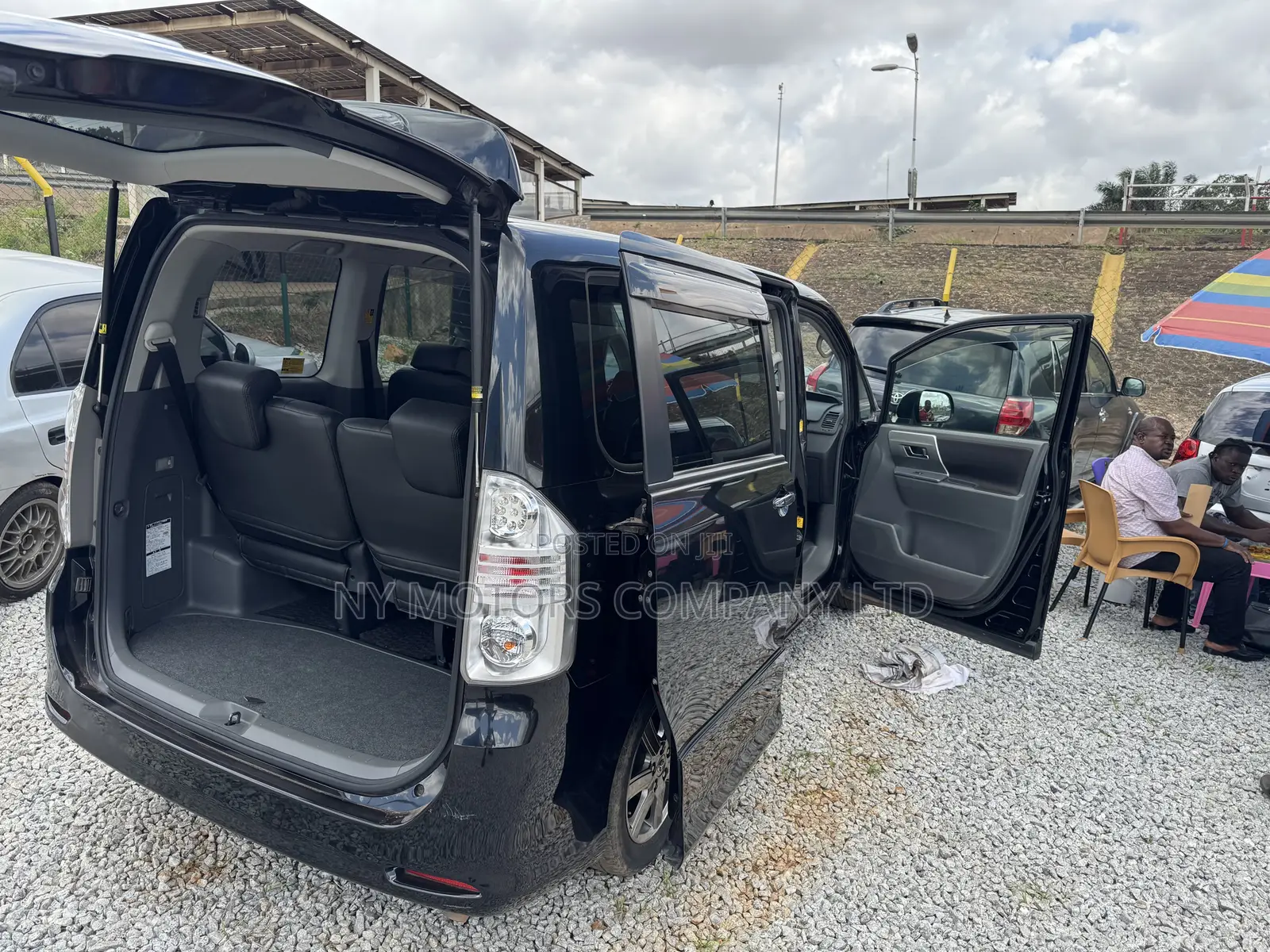 Toyota Voxy 2012 Black