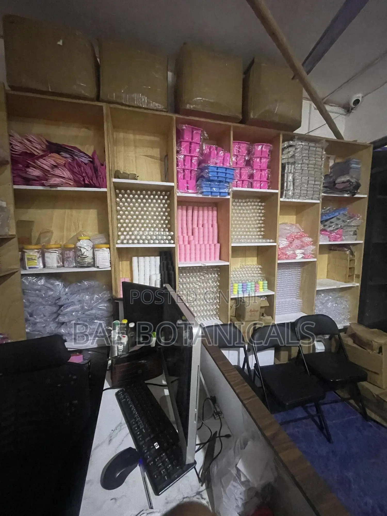 Shop Manager Needed at Lapaz