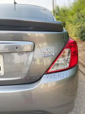 Nissan Versa 1.6 S 2018 Gray