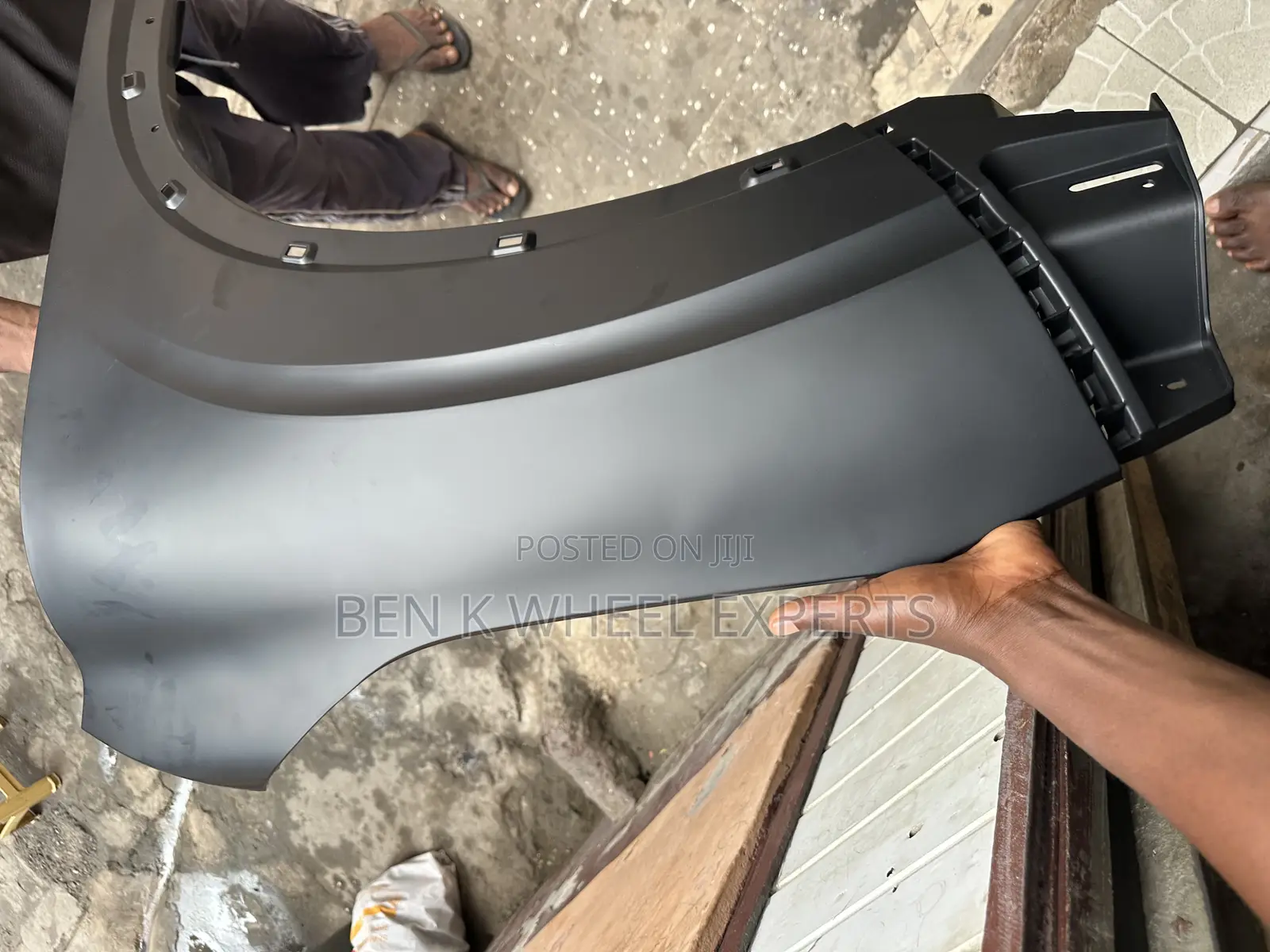 Mitsubishi Outlander 2023-2025 Fender