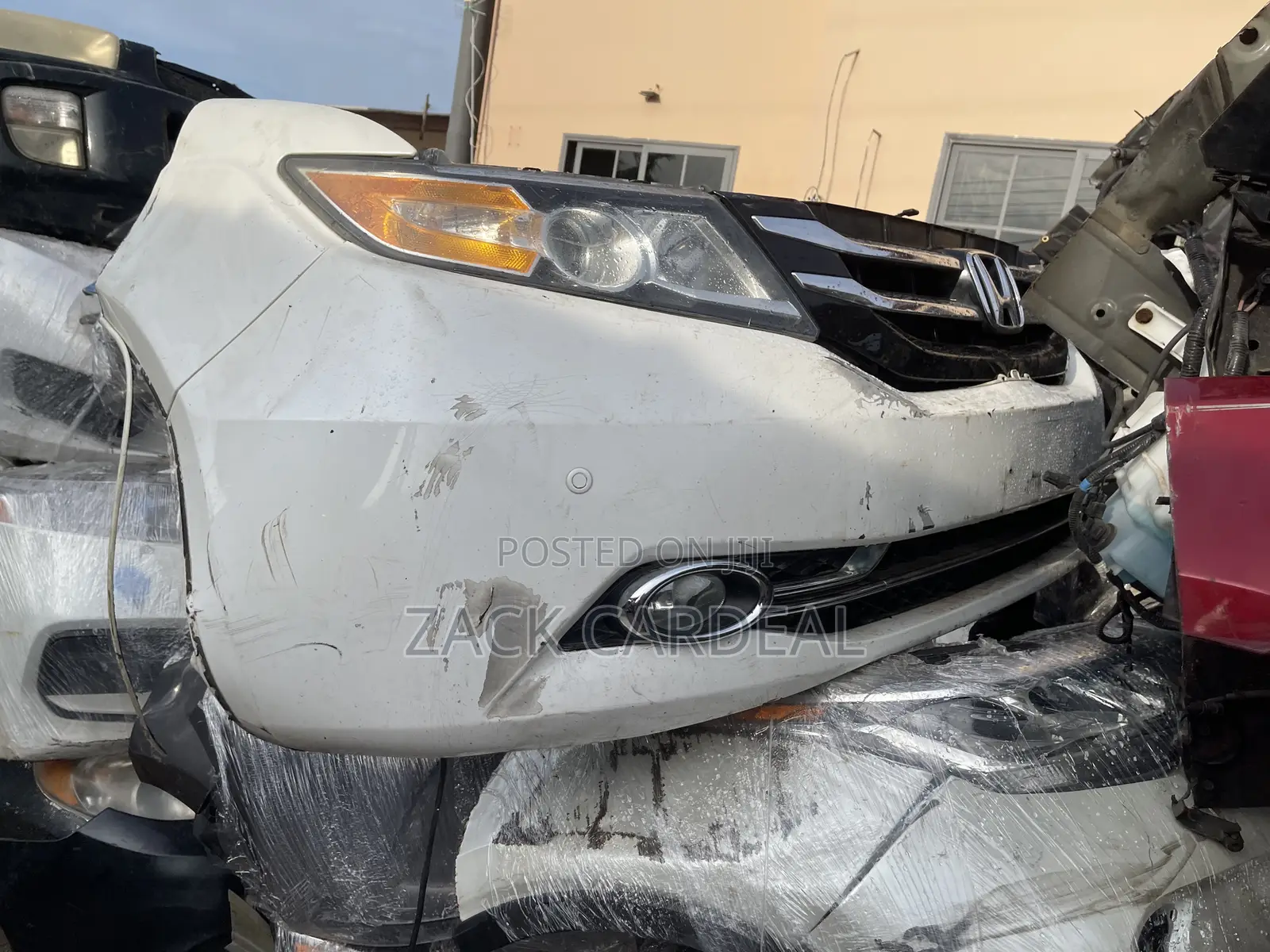 Honda Odyssey 2012 Front Cut Available
