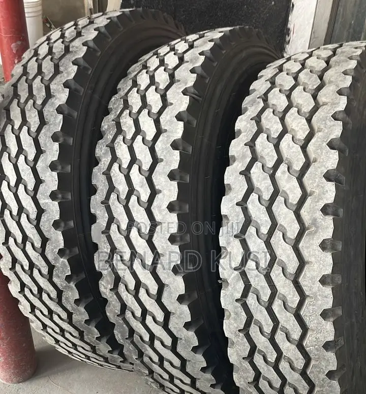 285/70r19.5 13r22.5 Tyres