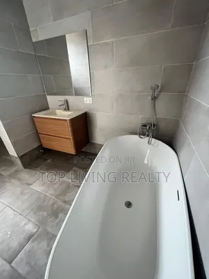 4bdrm House in Legon Hills, Ashaley Botwe for rent