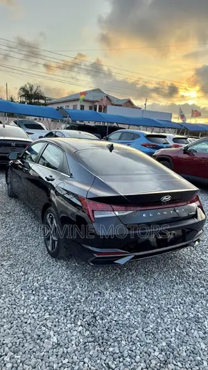 Hyundai Elantra Limited 2023 Black