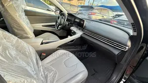 Hyundai Elantra Limited 2023 Black
