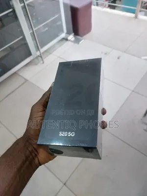 New Samsung Galaxy S20 128 GB Gray
