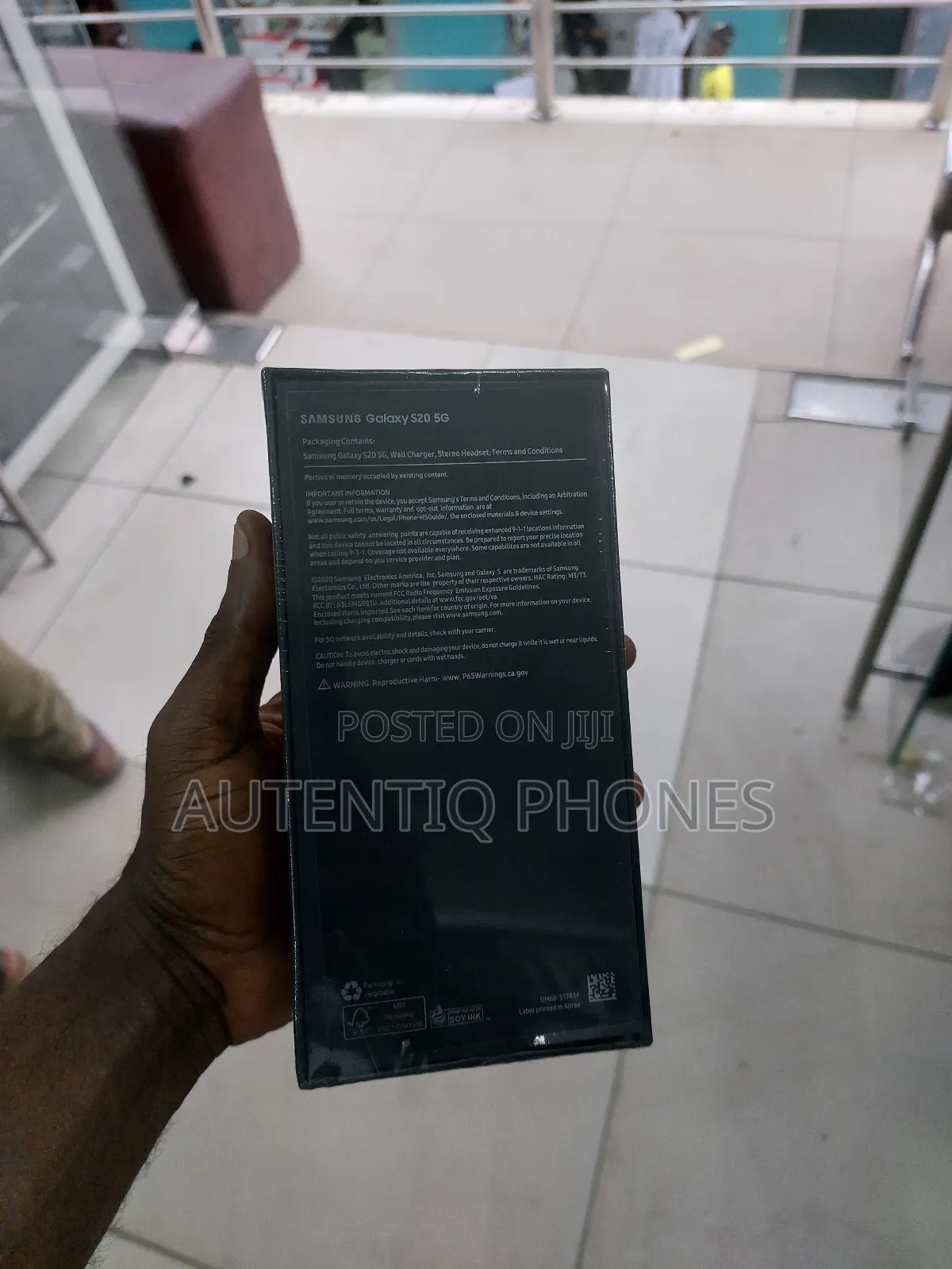 New Samsung Galaxy S20 128 GB Gray