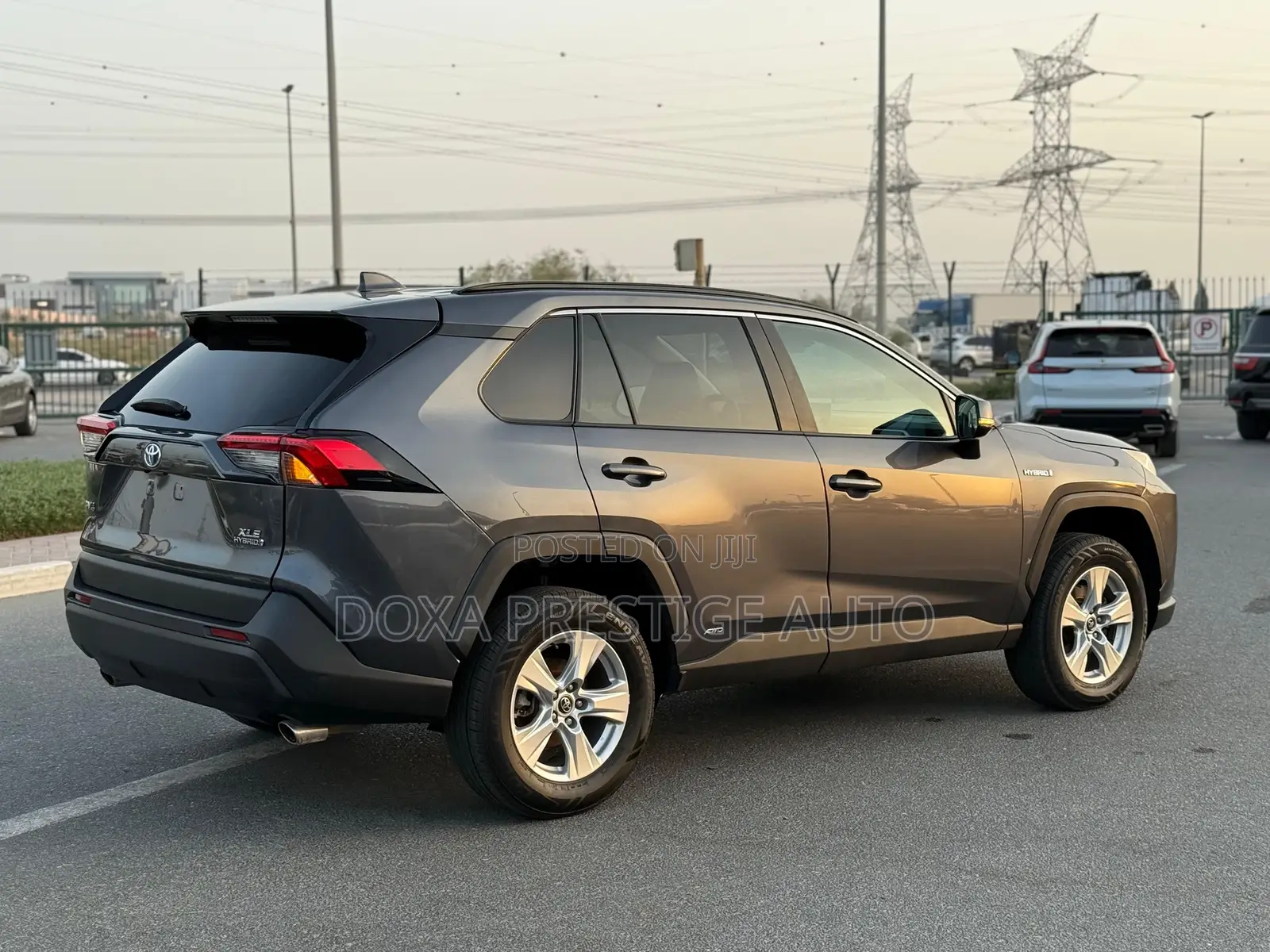 Toyota RAV4 XLE AWD 2020 Gray
