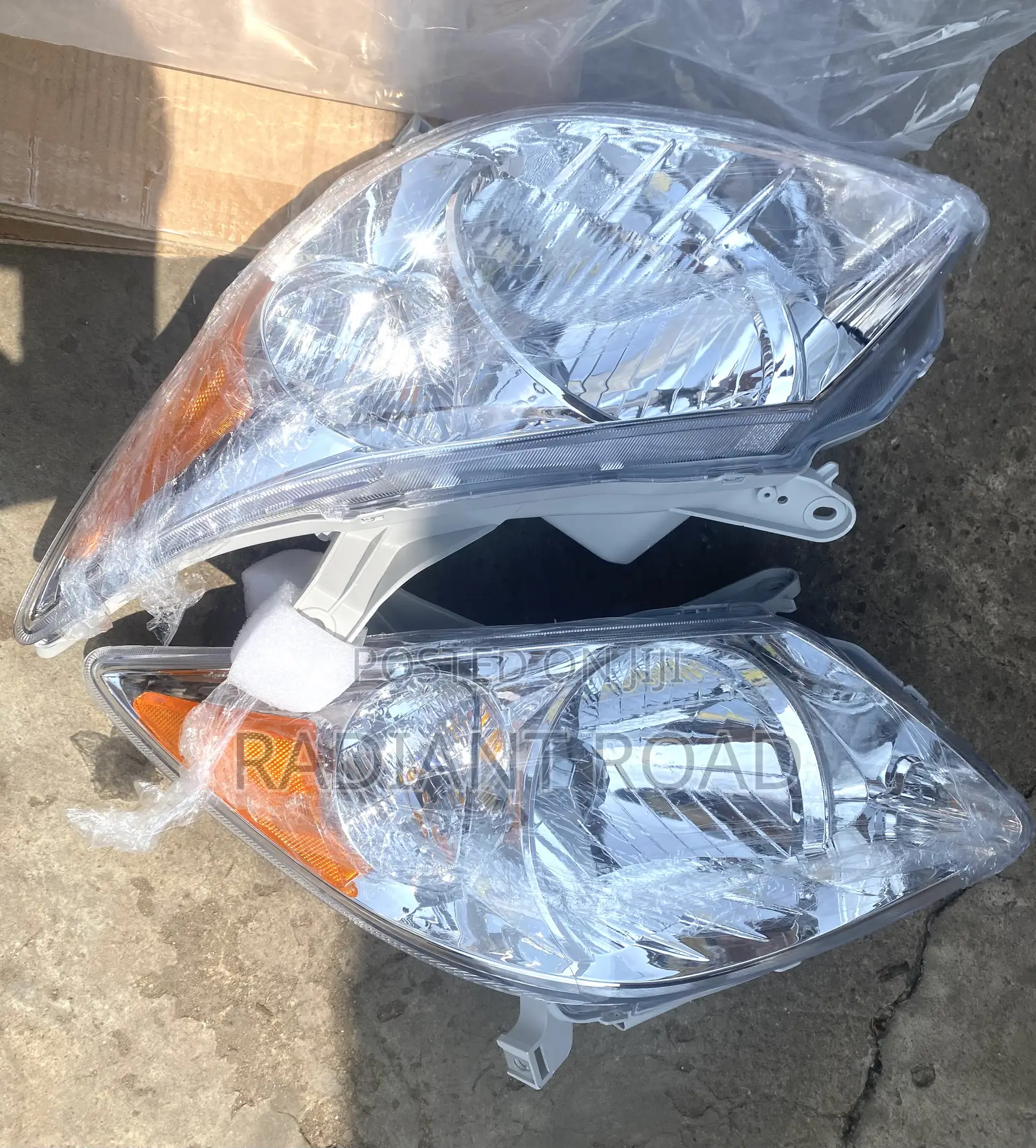Pontiac Vibe 2005-2008 Headlight