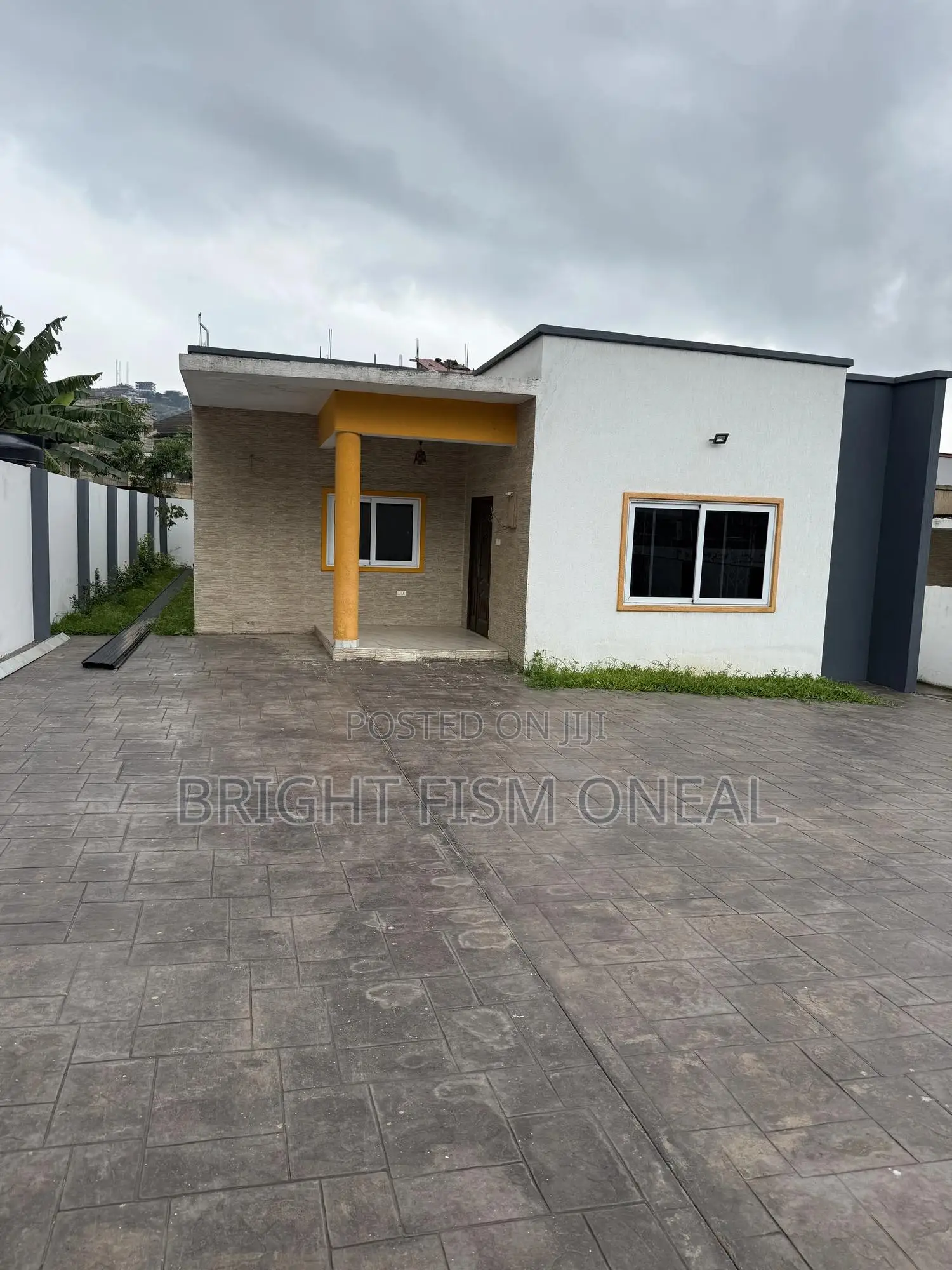 3bdrm Bungalow in Projectz Paradise, Kwabenya for sale
