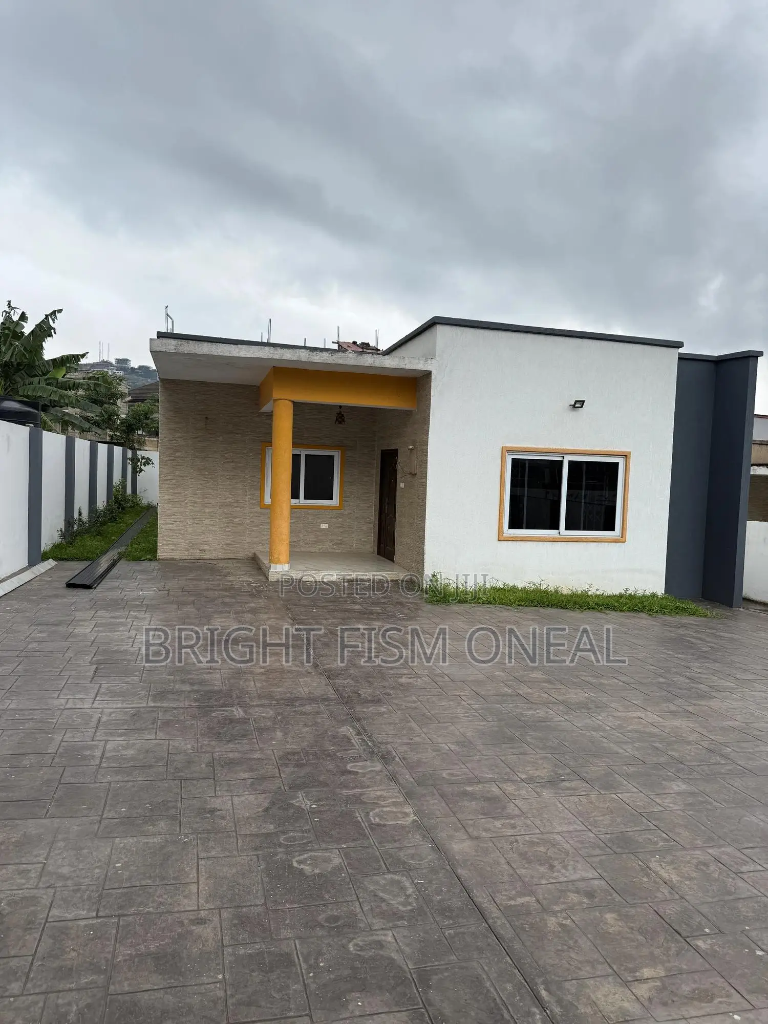 3bdrm Bungalow in Projectz Paradise, Kwabenya for sale