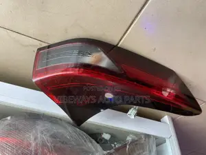 Nissan Rogue 2021-2024 Taillight Original (Used)