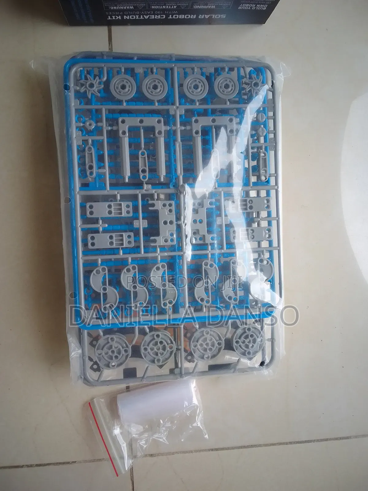 Solar Robot for Kids to Build Their Own Robots in Different Designs