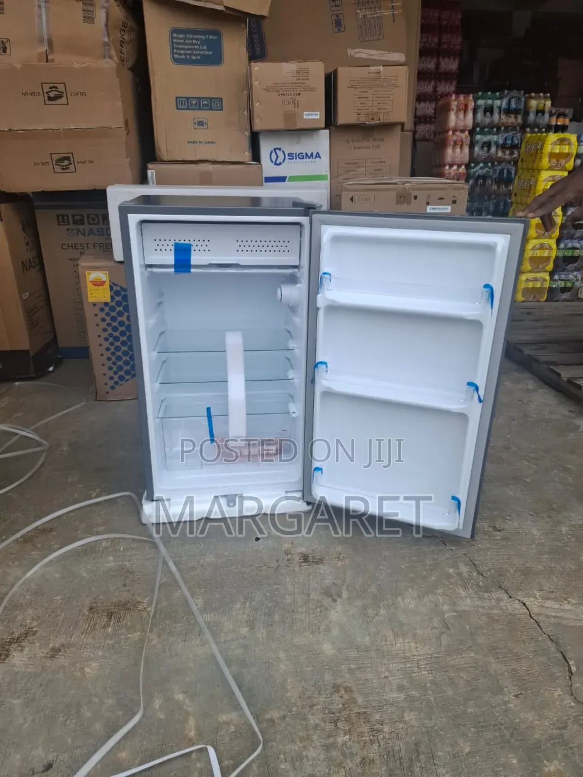 Xyz Roch Table Top Fridge
