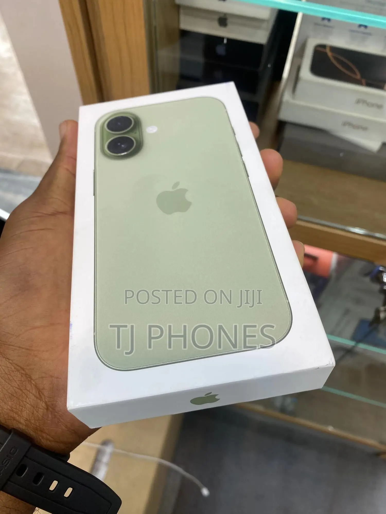 New Apple iPhone 17 256 GB Green