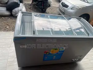 High-Capacity Deep Freezer 300l Fast Cooling, Smooth Sliding Lids