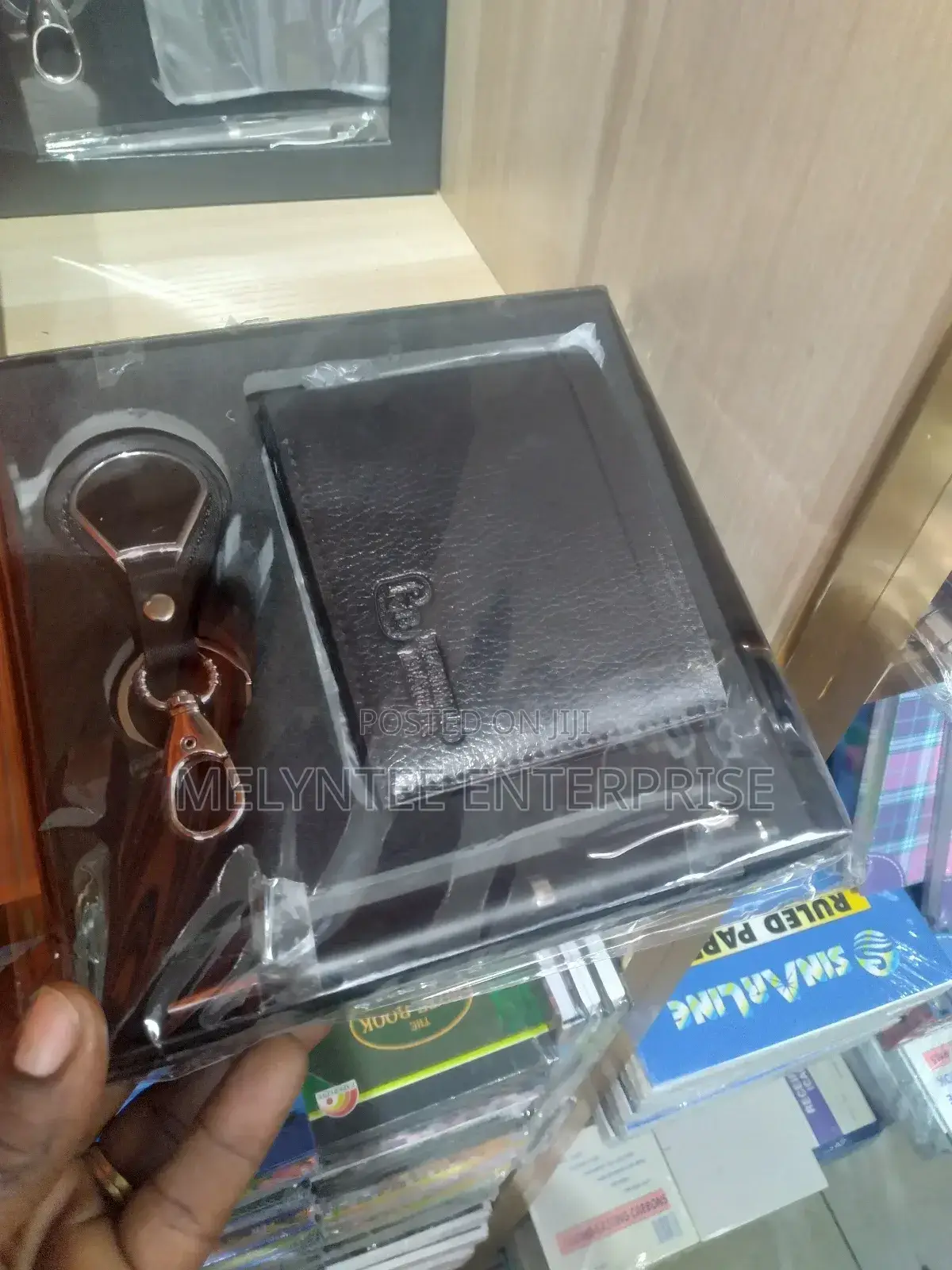 New Cooperate Gift Pack With Wallet, Keyholder And Pen