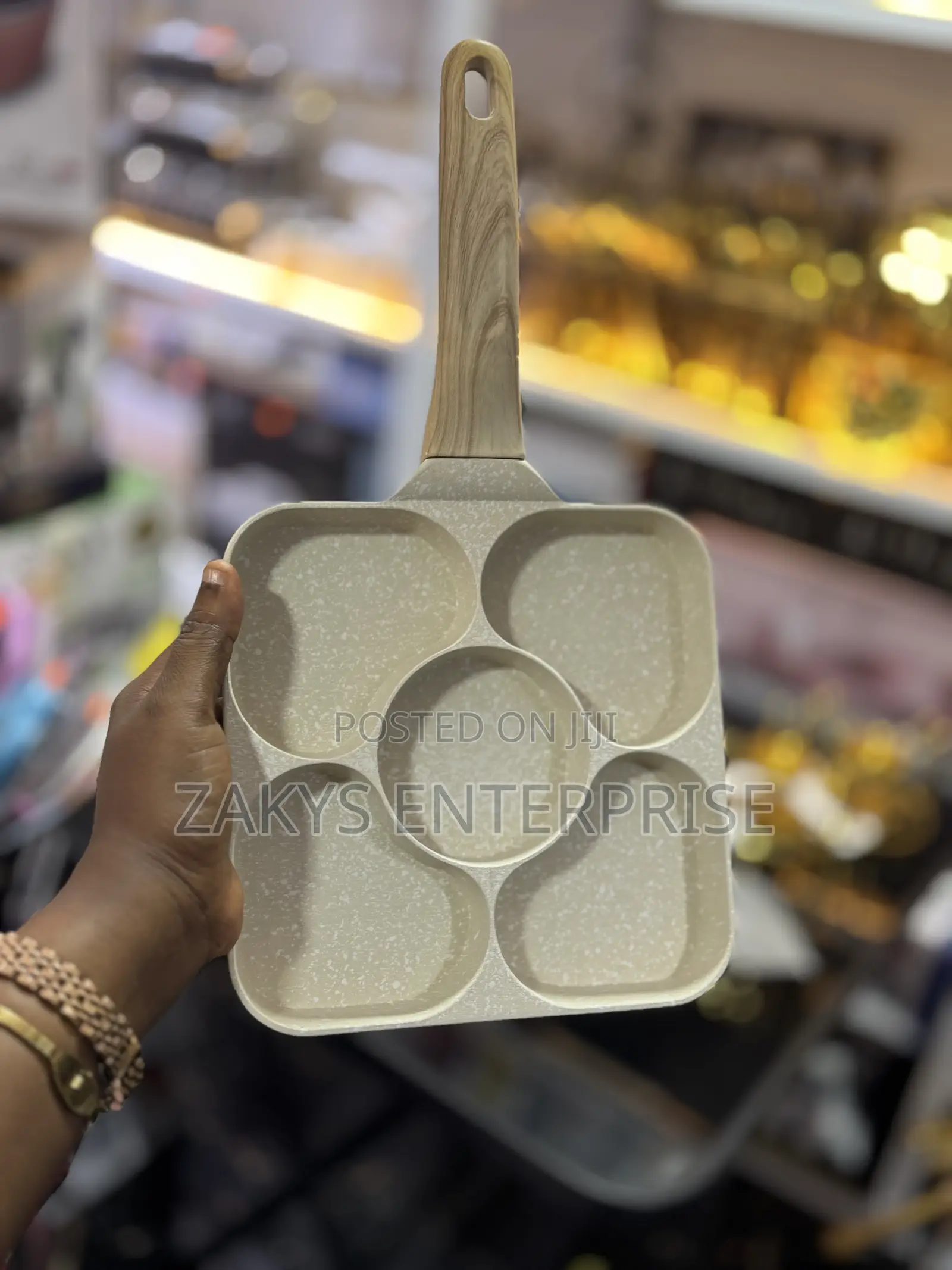 Omelette Pan 5holes